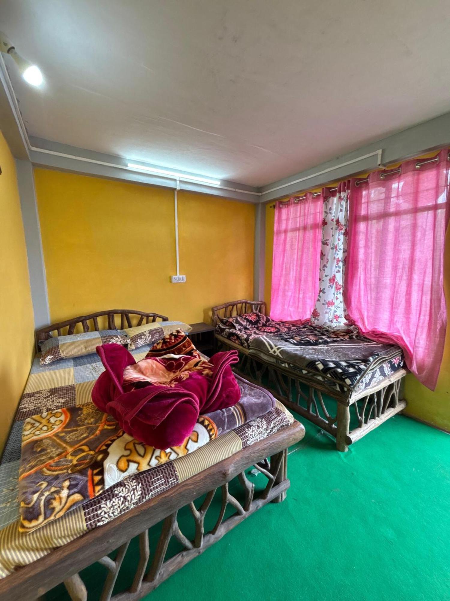 Hosanna Homestay Darjeeling  Exteriör bild